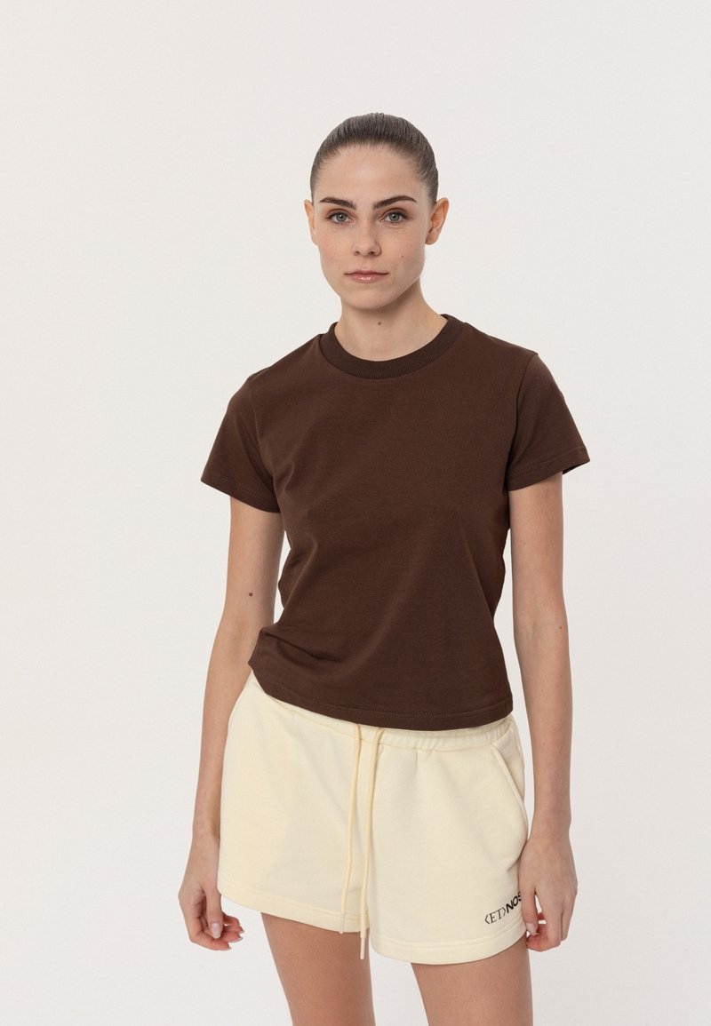 et-nos-shortened-t-shirt-basic-brown-braun-zalando-de