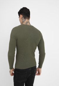 Pier One Camisola - oliv