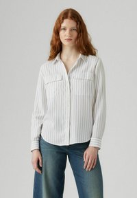 Levi's® DOREEN UTILITY  IN PATCHES 2 - Overhemdblouse - addie pin stripe v