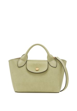 Hellgrüne, strukturierte Lederhandtasche mit zwei Griffen, einer Frontklappe mit goldem Knopf und einem abnehmbaren Schulterriemen.