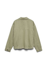 Μακρυμάνικο σακάκι σε ανοιχτό πράσινο ελιάς με μανσέτες με κουμπιά και απλή λεπτομέρεια ραφής στην πλάτη, απεικονίζεται από πίσω σε λευκό φόντο.