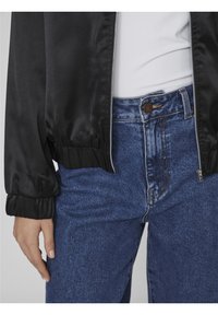 VILA Bomberjacka - black