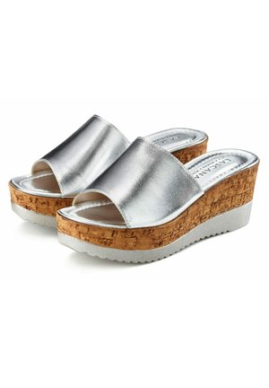 LASCANA Pantolette hoch - silberfarben