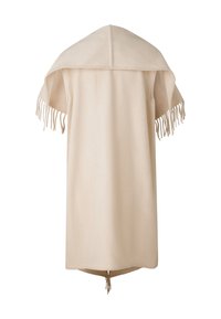 Béžový šál s kapucí a třásněmi. Vyrobený z měkké látky, má hladkou texturu a jednoduchý, elegantní design. Dokončovací detaily zahrnují akcenty s třásněmi.