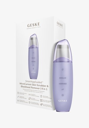 Brosse nettoyante microcourant violette avec options pour exfolier, hydrater et lifter à côté de sa boîte blanche de produit étiquetée GESKE 9 en 1 anti-points noirs.