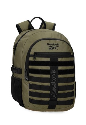 Mochila Reebok en verde oliva y negro con múltiples compartimentos con cremallera, correas acolchadas para los hombros y un bolsillo lateral de malla.
