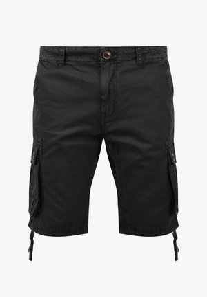 Czarne szorty cargo wykonane z bawełny, z bocznymi kieszeniami, guzikiem w pasie i regulowanym sznurkiem przy nogawkach. Gładka tekstura i długość do kolan.