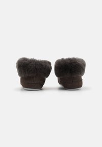 Shepherd EMMY - Slippers - asphalt