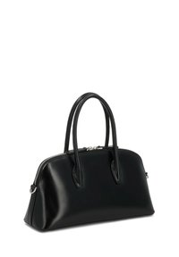 Crna kožna torba sa sjajnim završetkom, strukturiranim oblikom, dvostrukim drškama i zatvaranjem na munje. Sadrži minimalne metalne detalje.