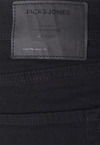 Jack & Jones Vaqueros pitillo - black denim