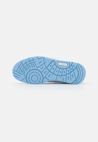 Lacoste Sneaker low - white