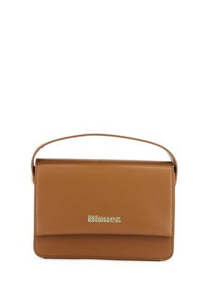 Rechteckige braune Lederhandtasche mit einem oberen Griff und dem goldenen "Blauer."-Logo mittig auf der vorderen Klappe.