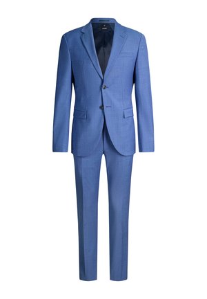 Costume homme bleu clair sur mesure avec blazer à deux boutons et pantalon slim assorti, présenté sur fond blanc.