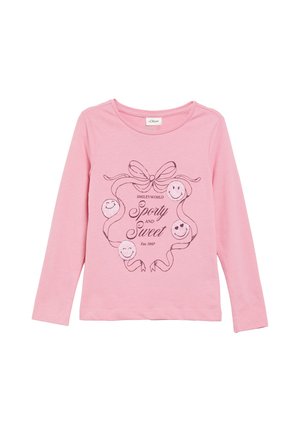 Hellrosa Kinderlangarmshirt mit Schleife und vier lächelnden Gesichtern um den Text "Smileyworld Sporty and Sweet Est. 1997."