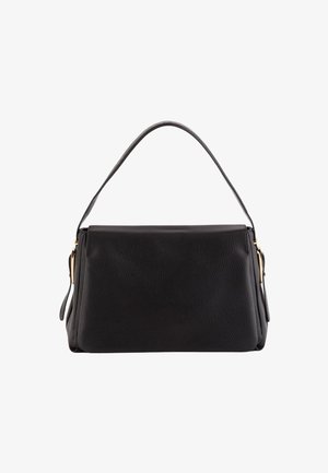 Bolso de mano de cuero negro con textura de grano, acentos de hardware dorado, forma estructurada y un solo asa superior para llevar.