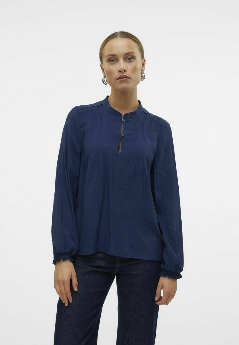 Vero Moda Bluse - navy blazer