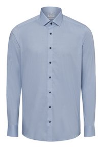 Helles blaues Langarmhemd mit geometrischem Muster, klassischem Kragen und schwarzen Knöpfen an einer geraden Leiste, mit glatter Textur.