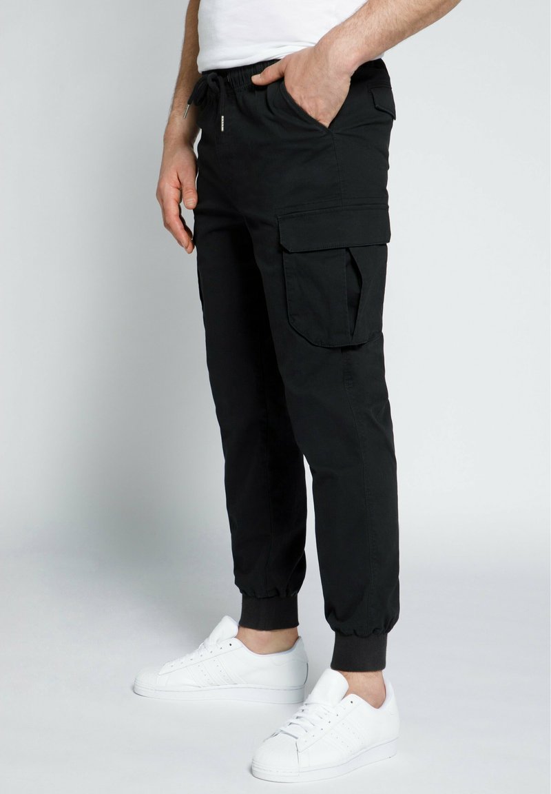 Herren Chinos | STHUGE Cargohose schwarz - HS10913 Herren Chinos | STHUGE Cargohose schwarz - HS10913