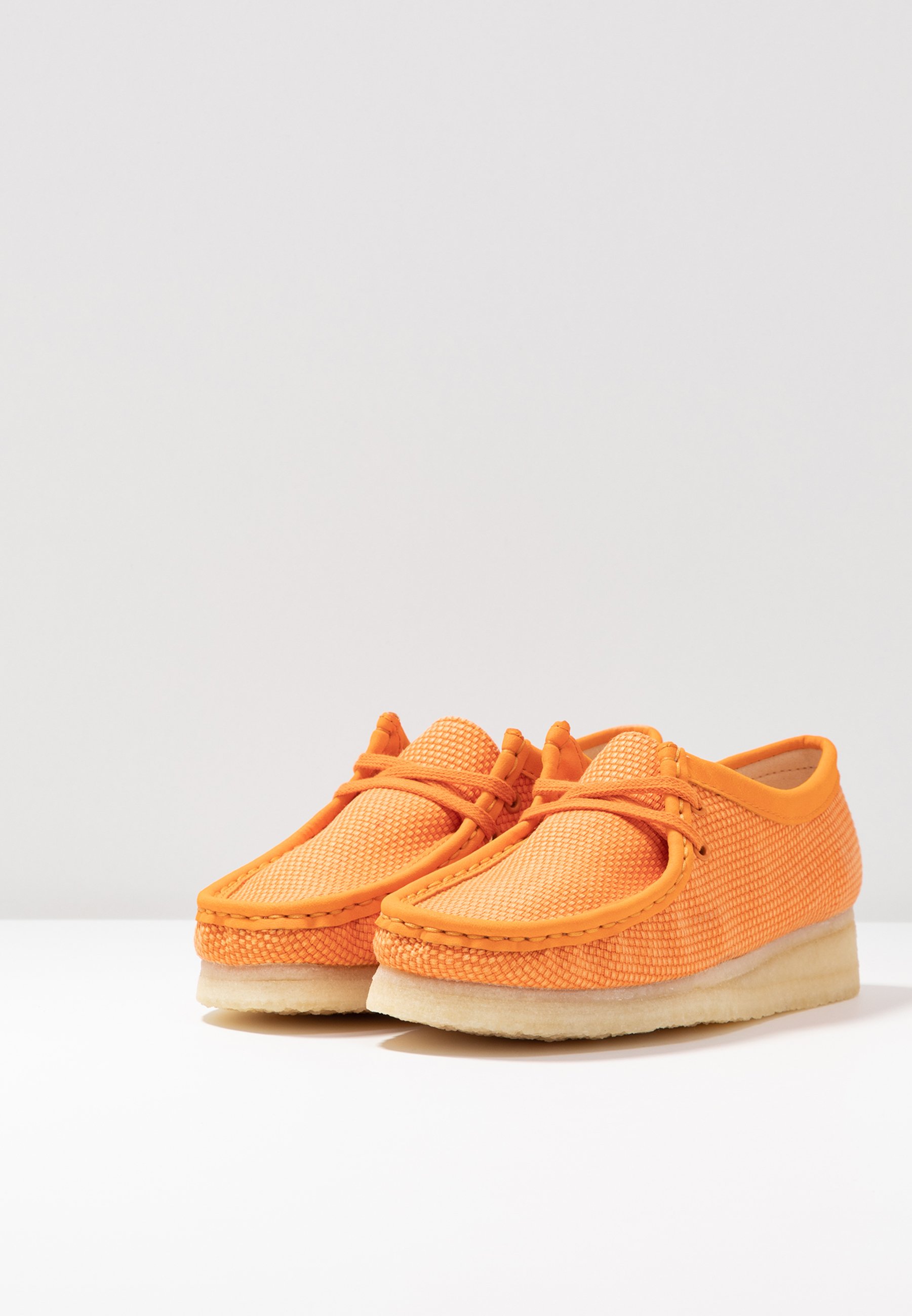 vegan clarks wallabees
