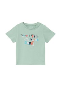 s.Oliver MIT STATEMENT - T-shirt z nadrukiem