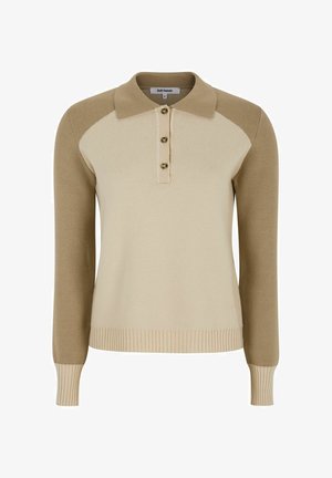 Pulover polo tricotat bej, cu mâneci raglan bej deschis, nasturi la guler, și mansete și tiv ribonate. Textură moale cu culori contrastante.