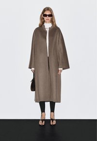Massimo Dutti LONG - Classic coat - brown
