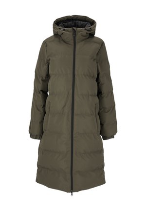 Cappotto lungo imbottito di colore verde oliva. Presenta un cappuccio, una zip frontale, polsini elastici e pannelli cuciti per l'isolamento. Tessuto liscio e resistente.