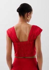 Scalpers Top - red