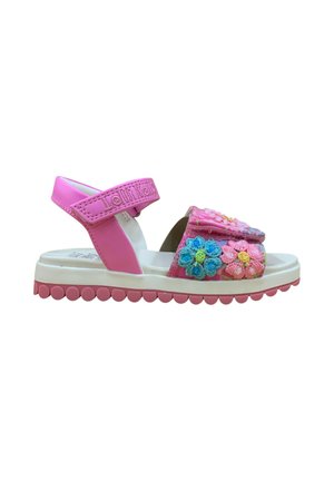 Sandalia infantil rosa con tira ajustable, suela blanca y diseños de flores multicolores bordadas en la tira frontal.