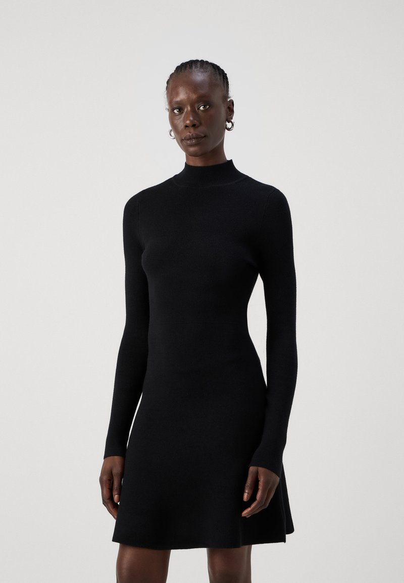 Vero Moda Tall VMGOLD SKATER SHORT DRESS  - Abito in maglia - black