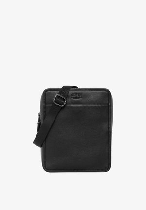 Czarna skórzana torba messenger z fakturowanym wykończeniem. Posiada zamek błyskawiczny oraz regulowany pasek na ramię. Prosty, prostokątny design.