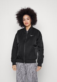 Nike Sportswear W NSW ESSNTL WVN BMR JKT IGNI - Bomber stiliaus striukė - black