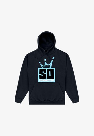 Czarna bluza z kapturem, z przednią kieszenią, jasnoniebieską grafiką korony oraz wyraźnym napisem "SO CONNECTED" na piersi. Z kapturem ze sznurkiem.