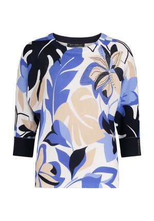 Kwiatowy sweter w kolorze niebieskim, czarnym i beżowym z rękawami o długości trzech czwartych. Posiada strukturalny wzór oraz delikatne ozdoby.