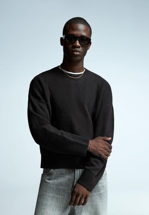 Bershka Jumper - black