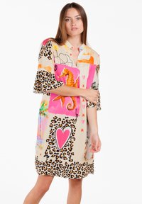 Key Largo MOSAIC V-NECK - Freizeitkleid - pink