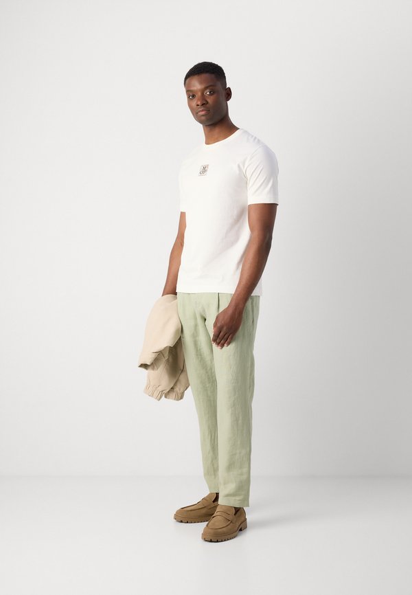 SHORT SLEEVE CREW NECK ARTWORK - Basic T-shirt4