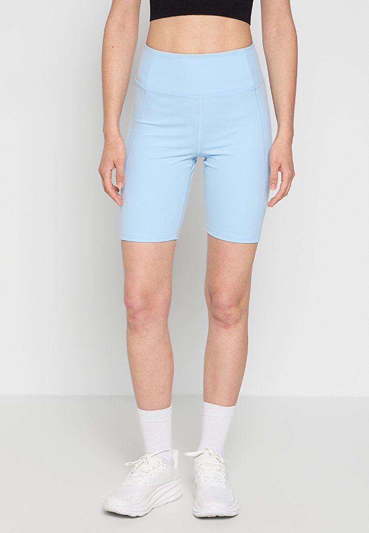 Girlfriend Collective Korte fietsbroek lichtblauw Girlfriend Collective Korte fietsbroek lichtblauw
