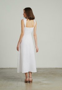 Alma en Pena Jurk - blanco