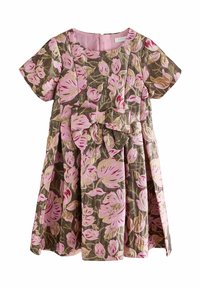 Blumenkleid mit kurzen Ärmeln, bedruckt mit pinken Rosen auf einem braunen Hintergrund. Verfügt über eine Schleifenakzent an der Taille und einen gefalteten Rock.