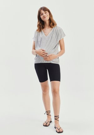 Francis & Henry NURSING  jasnoszary