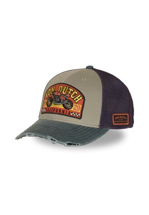 Casquette de baseball avec devant gris, dos en maille sombre, visière verte usée et écusson moto Von Dutch California jaune-rouge sur l'avant.