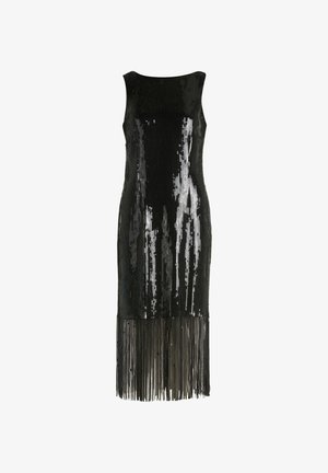 Czarna sukienka z cekinami o dopasowanym kroju, okrągłym dekolcie i frędzlami na dole, tworząca migoczący efekt.