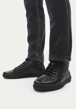 Lasocki, LASOCKI BOOTS MEN'S BLACK 5907964378716 - Snørestøvletter - black