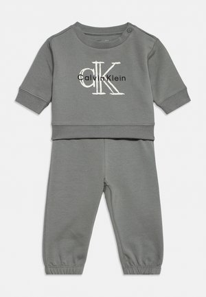 Calvin Klein Jeans, SKETCH MONOLOGO UNISEX SET - Суитшърт - sedona sage