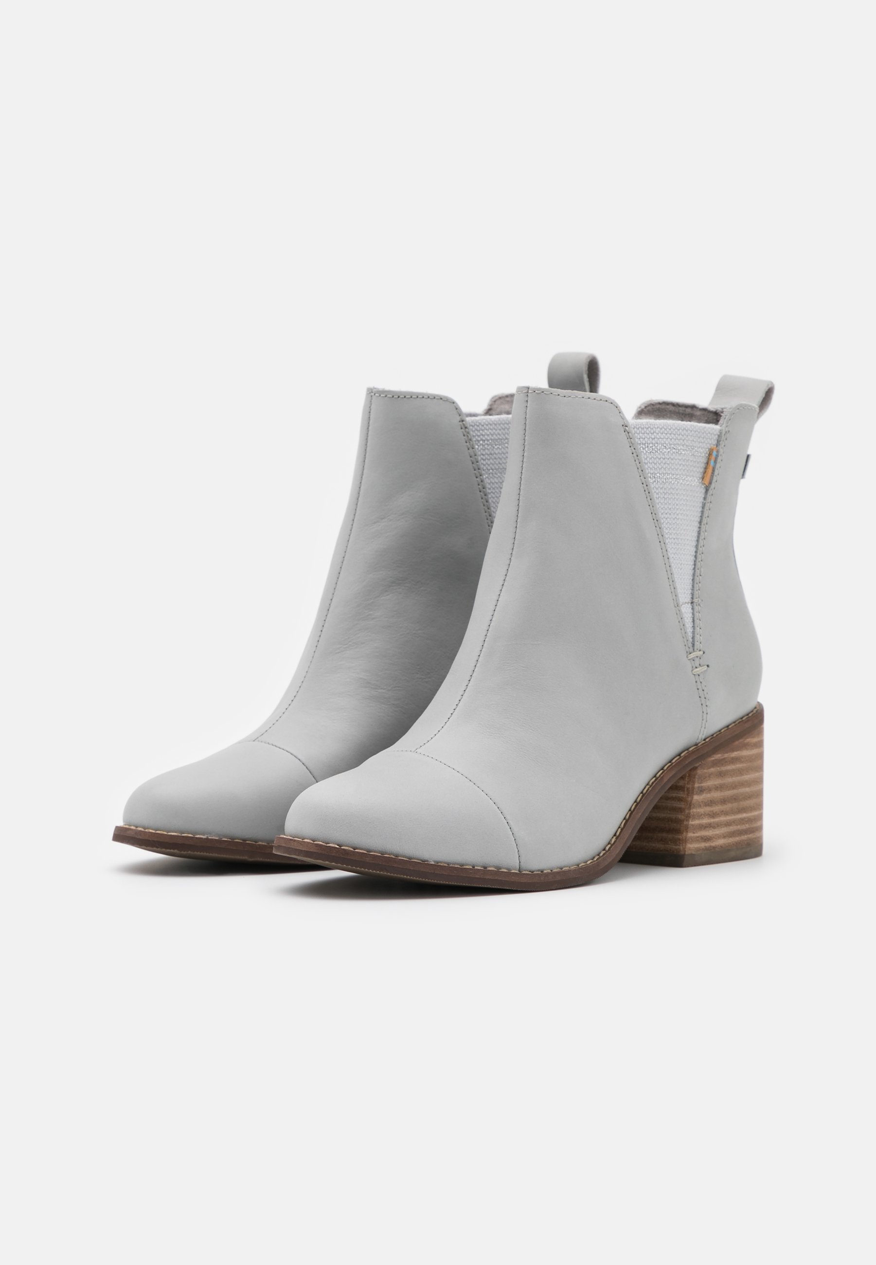 toms grey boots