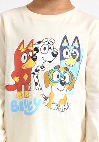 Lindex LICENS BLUEY SET - Nachtwäsche Set - white