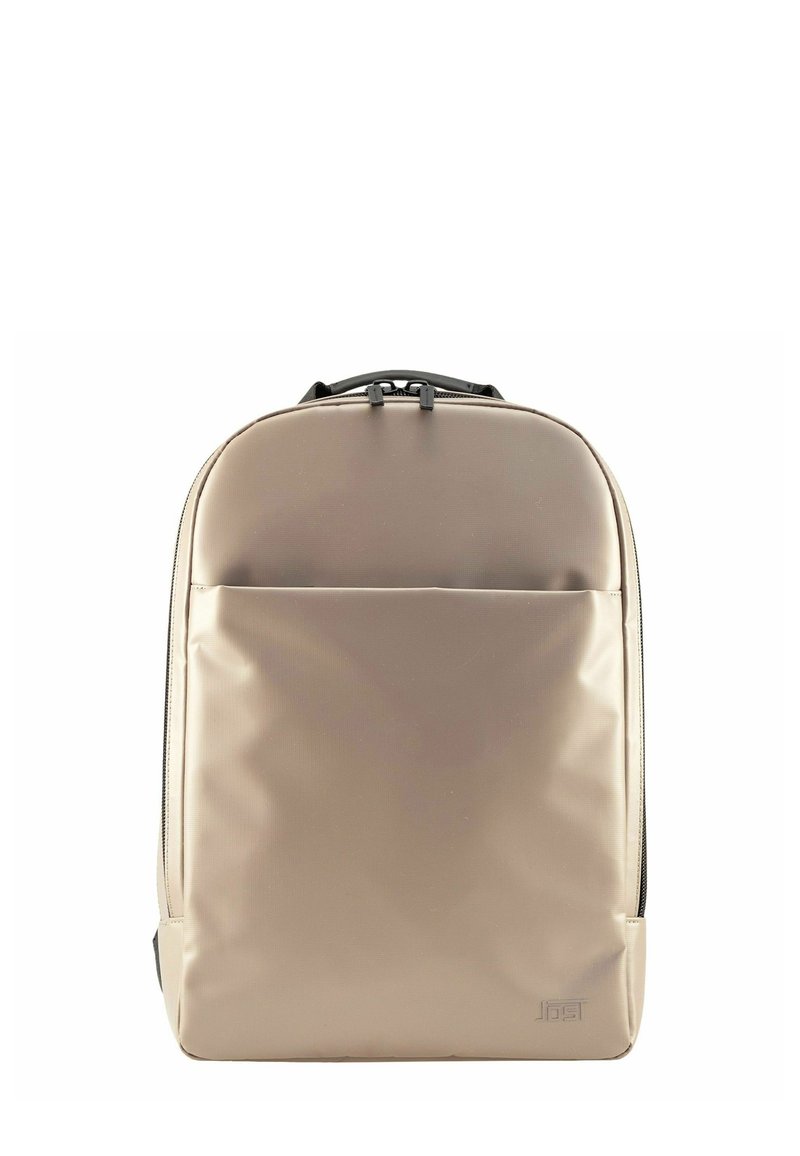 Beige laptoptas met een strak ontwerp, gemaakt van een soepele materiaal, met een voorvak en een bovenhandvat voor makkelijk dragen.