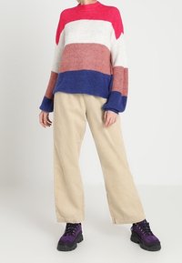 YAS Strickpullover - light pink