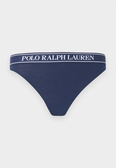 Μπλε ναυτικό γυναικείο μαγιό μπικίνι με λευκή ελαστική μέση που φέρει το κείμενο "POLO RALPH LAUREN" με κεφαλαία γράμματα.